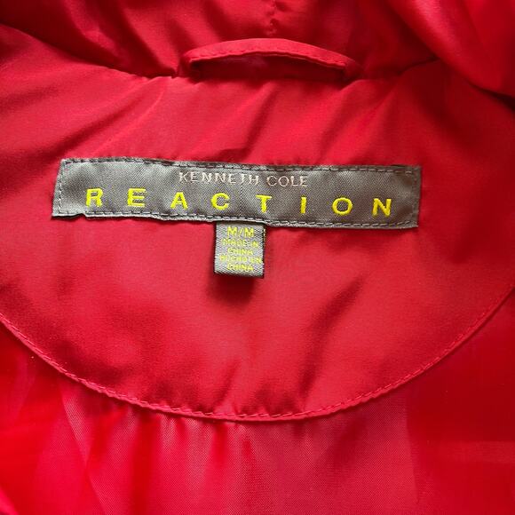 Kenneth Cole Reaction Puffer Vest Size M Red Down Feathers Zip Pockets Collar - Picture 10 of 12